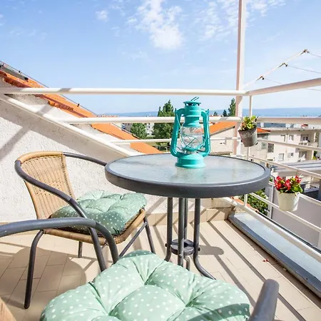 2 Bedroom Dina - Apartamento Omiš